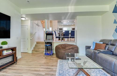 Security-Widefield Casa | FlightDeck HotTub Fireplace NearAirport FamilyHome