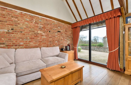 Faversham Cabaña | Flint Barn