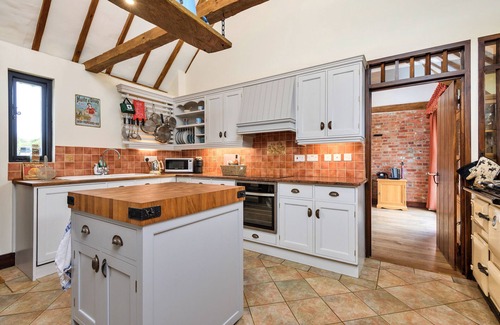 Faversham Cabaña | Flint Barn