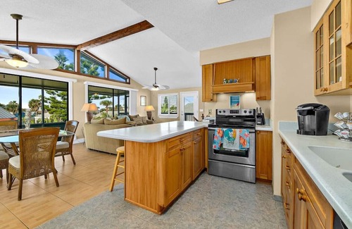 Holland By The Sea Casa | Flip Flop Bungalow with Pool