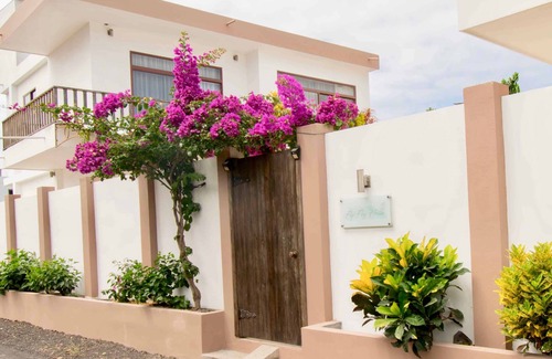 Puerto Villamil Casa | Flip Flop House