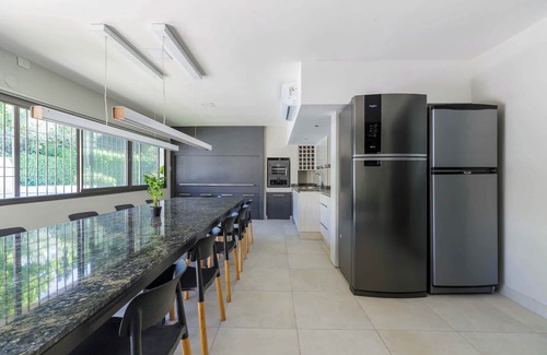 Chacras de Coria Villa | Fliphaus + Wine Country - Deluxe Mansion 9 Dorm 27 pax