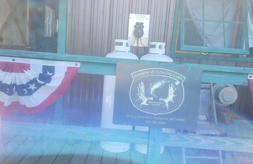 Greenville Junction Cabina | Floating Cabin on Moosehead Lake **veteran, first-responder, educator discounts*