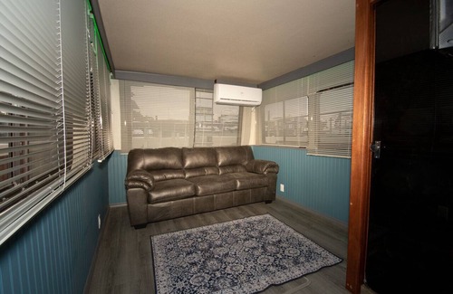 Patchogue Alquiler De Eote | Floating Holiday. Experience the excitement of boat life.