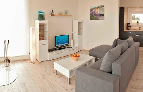 Kroeslin Casa | Floating House 4 Oie with fireplace and pet - 01. Floating Houses (95 m²) with