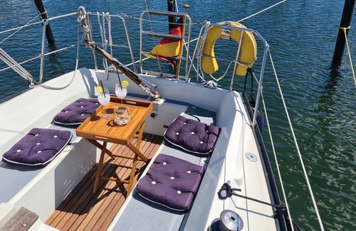 Heiligenhafen Alquiler De Eote | Floating vacation apartment sailing yacht, yacht, boat "Finchen" in Heiligenhafen