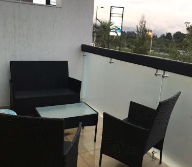 Tumbaco Apartamento | Flor de Lis Suite