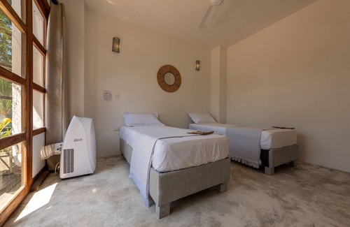 Bocachica Cabina | Flor de Loto Room /Pool/Wifi/Near Ocean