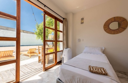 Bocachica Cabina | Flor de Loto Room /Pool/Wifi/Near Ocean