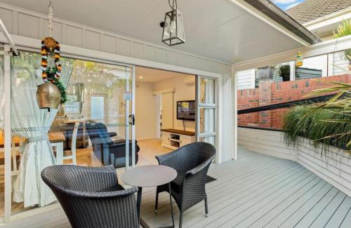 Epsom Casa | Flora and Fauna Unit with garden and deck