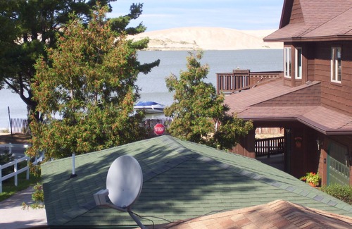 Silver Lake Cabaña | Flora-Dale Dune Vista Cottage - Silver Lake & Dune View