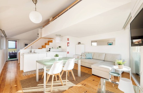 Lordelo do Ouro e Massarelos Apartamento | Flora5 flora Apartments, Duplex w/ Balcony +AC