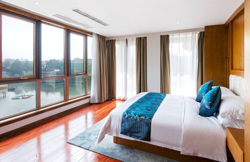 Deqing County Hotel | Floral Hotel Deqing Yingxi Riverside