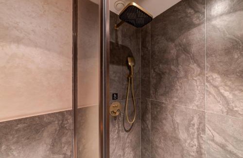 Lianhu Casa | Floral Hotel Yinshiyi Chang'an, Xi'an Bell and Drum Tower Sajinqiao Subway Station