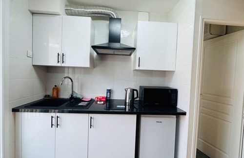 Le Bourget Apartamento | Floral House