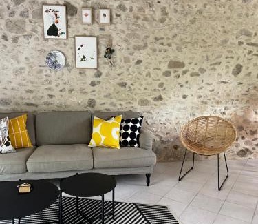 Bussiere-Badil Casa | Flore at Vive le Vert