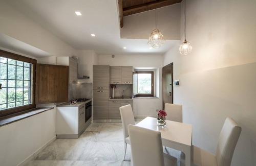 Tavarnuzze Apartamento | Florence Vicinanze - Apartment Superior 7 with summer pool