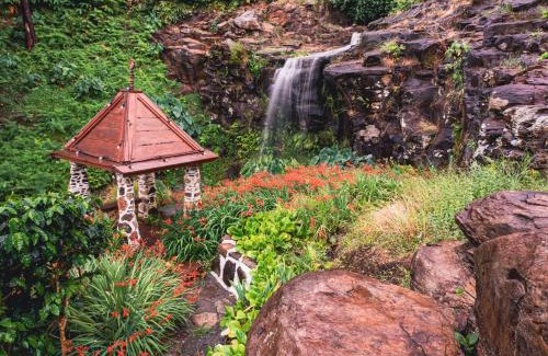 Santa Cruz das Flores Casa | Flores Garden Retreat