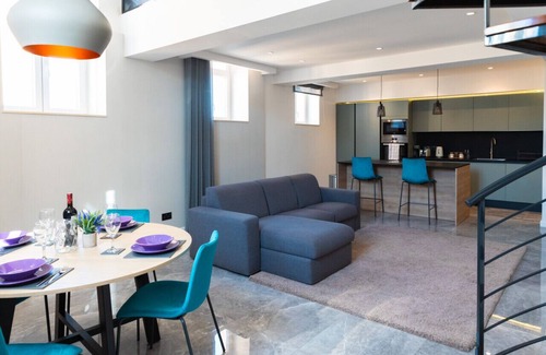 Floriana Apartamento | Florette Suite 2BR with Stunning Lounge Terrace in Floriana by ArcoBnb