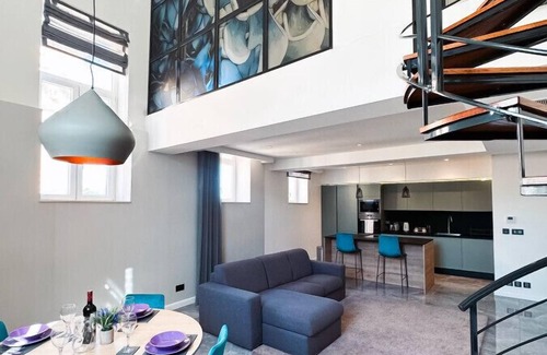 Floriana Apartamento | Florette Suite 2BR with Stunning Lounge Terrace in Floriana by ArcoBnb