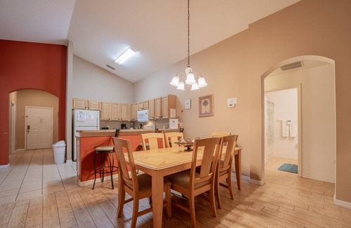 Campbell Casa | 🐬Florida Dream Villa is an AMAZING home w/pool, spa, BBQ, everything you need!!🐬