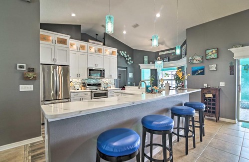Sawmill Casa | Florida Family Home with Dock on Saw Mill Lake!