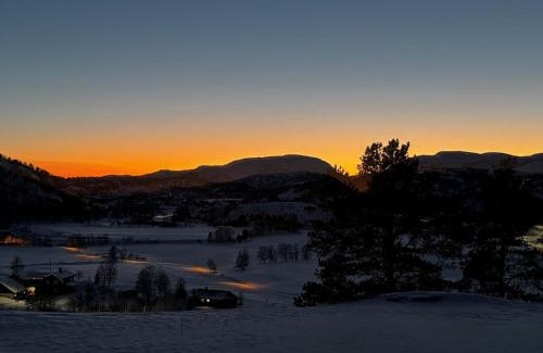 Fidjeland Casa | Flott nyere hytte i Sirdal med fantastisk utsikt og solforhold