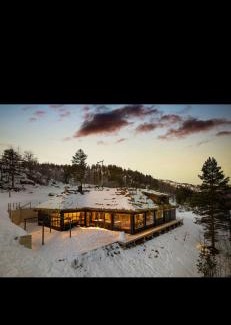 Fidjeland Casa | Flott stor hytte rett ved golfbane , skianlegg og Hotel