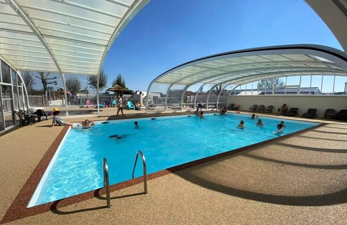 LʼAiguillon-sur-Mer Casa | Flower Camping Le Pré des Sables *** - Mobile home Comfort 26m2 2 bedrooms + TV 4 people