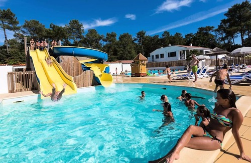Les Conches Casa | Flower Camping Les Dunes **** - Mobil Home Comfort 24m2 - 2 bedrooms - Large terrace + TV 4 people
