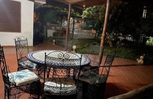 Larache Casa | Fluture
