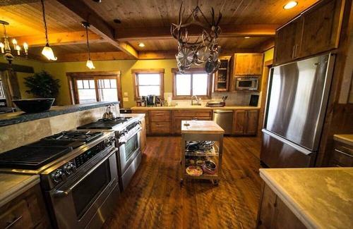 Missoula Casa | Fly Fisherman's Lodge en el río Bitterroot, Lolo Mt
