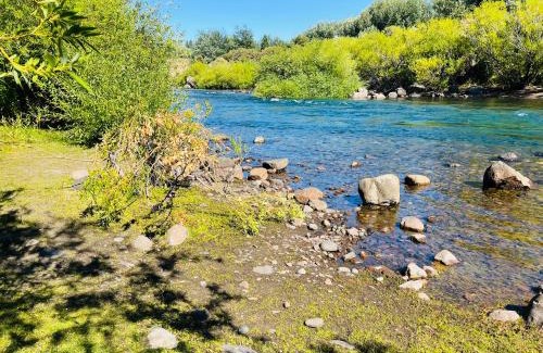 Junín de los Andes Chalet De Esquí | Fly Fishing Cabin, River Coast.