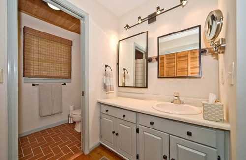 Sylva Casa | Fly Fishing on the Tuckasegee River! Private 3/3 home - Tranquil & Peaceful!
