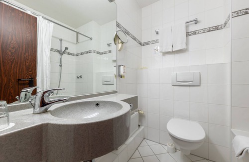 Ruesselsheim Hotel | TRIP INN Frankfurt Airport - Rüsselsheim