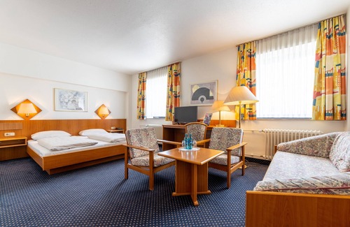 Ruesselsheim Hotel | TRIP INN Frankfurt Airport - Rüsselsheim
