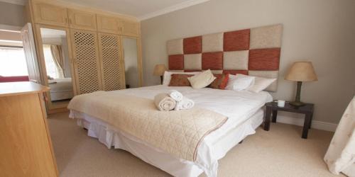 Mossel Bay Casa | Fly Me To The Moon Guesthouse