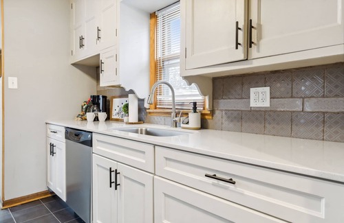 Diamond Lake Casa | Flyer's Find, remodeled and clean