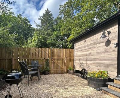 Bridgend Casa | Flying Scotsman Unique Carriage Pet Friendly! Lazy Spa can be available upon request with additional cost of 40