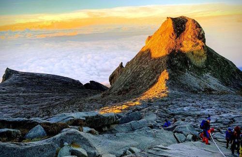 Bundu Tuhan Cabina | Flypod . Kinabalu Mt Lodge