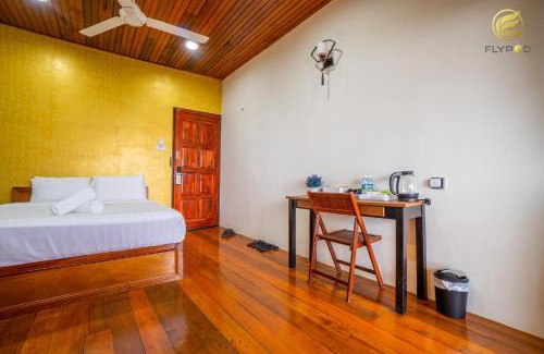 Bundu Tuhan Cabina | Flypod . Kinabalu Mt Lodge
