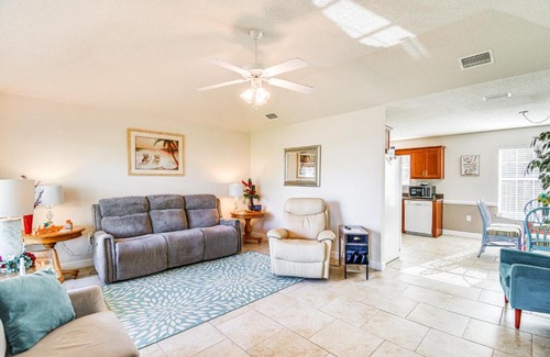 Foley Casa | Foley Getaway with Fenced Yard - 13 Mi to Beaches!