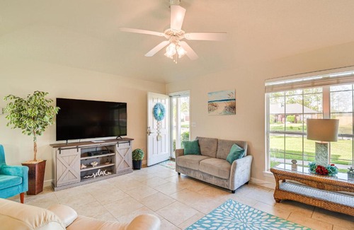 Foley Casa | Foley Getaway with Fenced Yard - 13 Mi to Beaches!