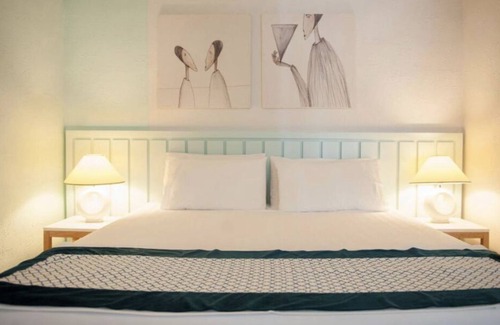 Jala Hotel | Folie Marine