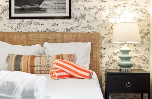 Folly Beach Hotel | Folliday Inn- The Overnighter- Room 25