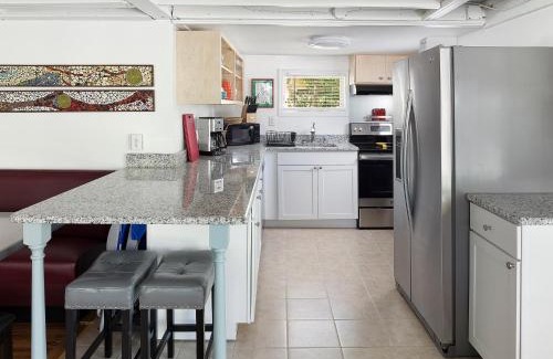 Folly Beach Casa | Folly Vacation 305 E Erie Fantastic Location