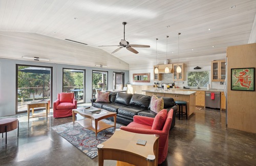 Folly Beach Hotel | Folly Vacation 620 Three Bedroom Home, one block to the beach and pet friendly