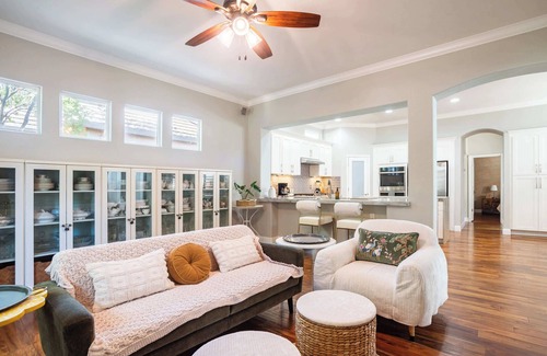 Folsom Casa | Folsom 4BR Retreat - Backyard & Parking