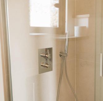 Clarbec Casa | Fontaine aux Herbes - Ecolodge Centaurea cyanus