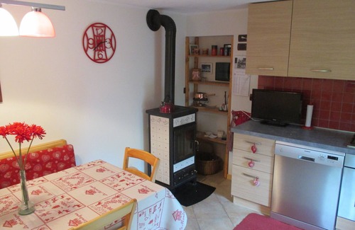 Borney Chalet De Esquí | Fontainemore: CHALET DE PIEDRA EXPUESTO WALSER